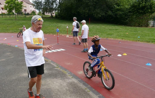 Journée sports CDOSS à Chambéry le Haut